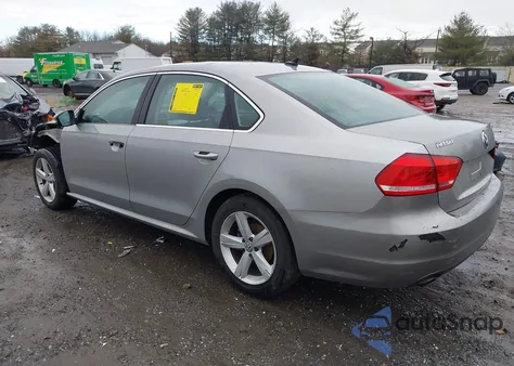 2013 Volkswagen Passat 2.5L Se из США, поврежденный, VIN 1VWBP7A36DC010409